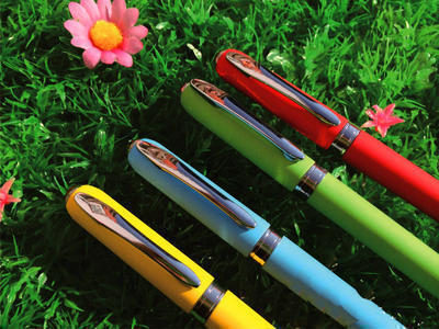 厂家直销 喷胶电容笔 广告促销触屏笔中性笔 碳素笔水笔批发定制