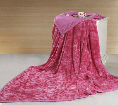 玫瑰绒保暖毯 纯棉材料和玫瑰绒材料 厂家直销 可印logo 玫红