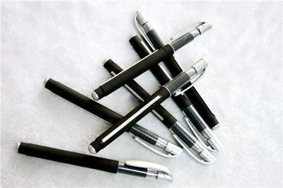 新款广告拉纸笔 黑色喷胶拉画笔 中性拉杆笔批发定制 宣传拉拉笔