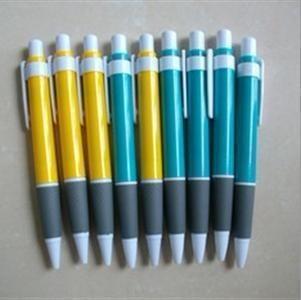 厂家定做520号油性PVC塑料绿色按动式广告圆珠笔 原子签字笔 印字