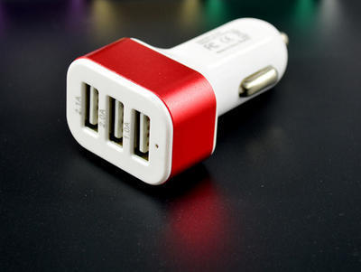 定制     USB 金属车充 车载万能充电器 手机车载充电器 LOGO定制