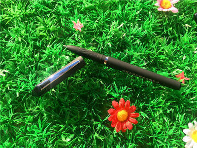 新款热销广告碳素笔 黑色喷漆中性笔 水笔 办公用品批发定制LOGO